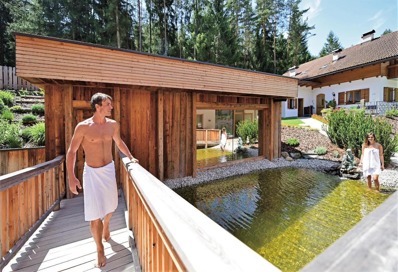 Hotel Weiher Green Lake Falzes Exterior photo