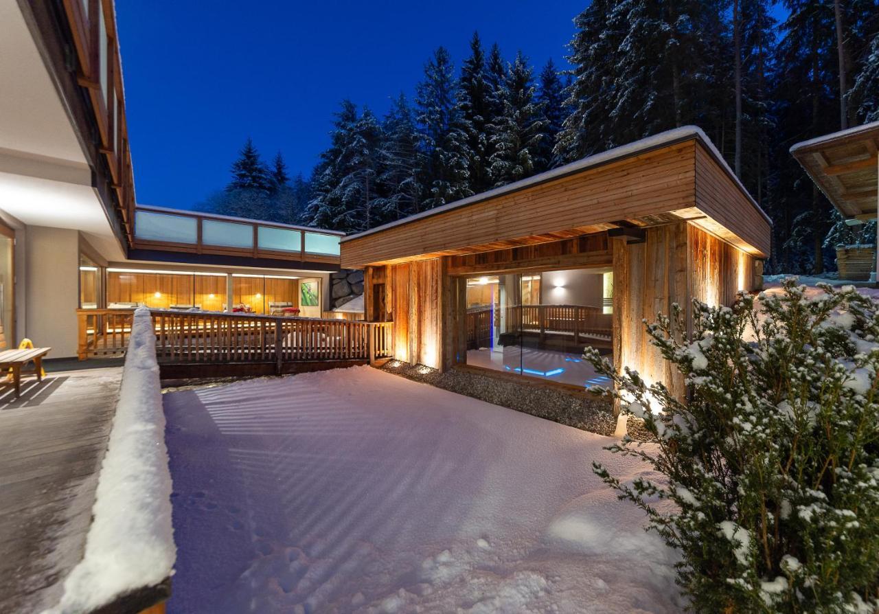 Hotel Weiher Green Lake Falzes Exterior photo