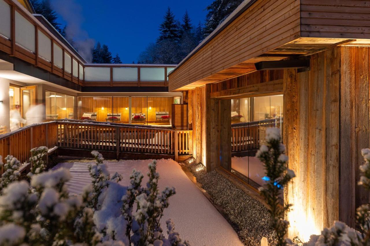 Hotel Weiher Green Lake Falzes Exterior photo