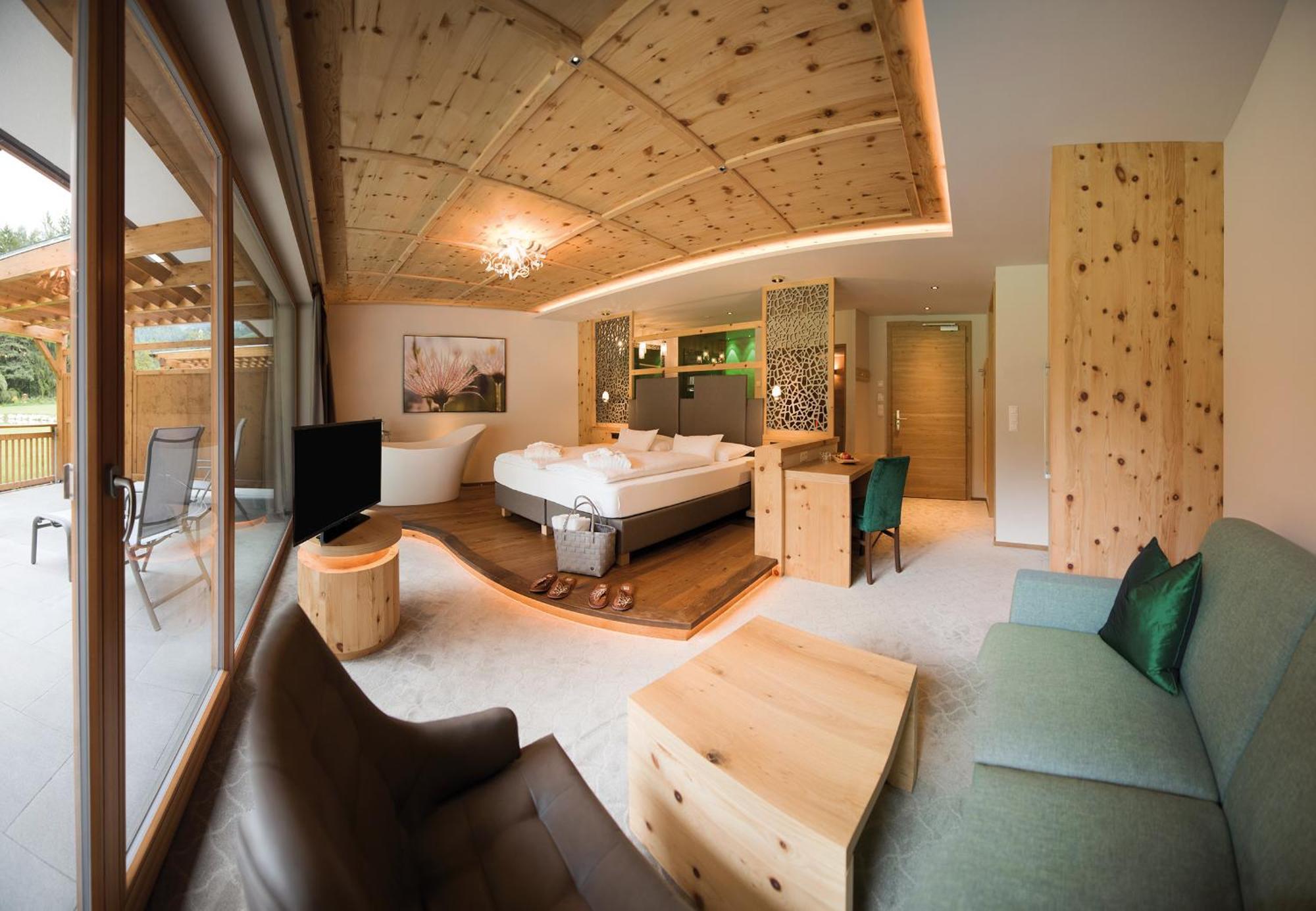 Hotel Weiher Green Lake Falzes Exterior photo