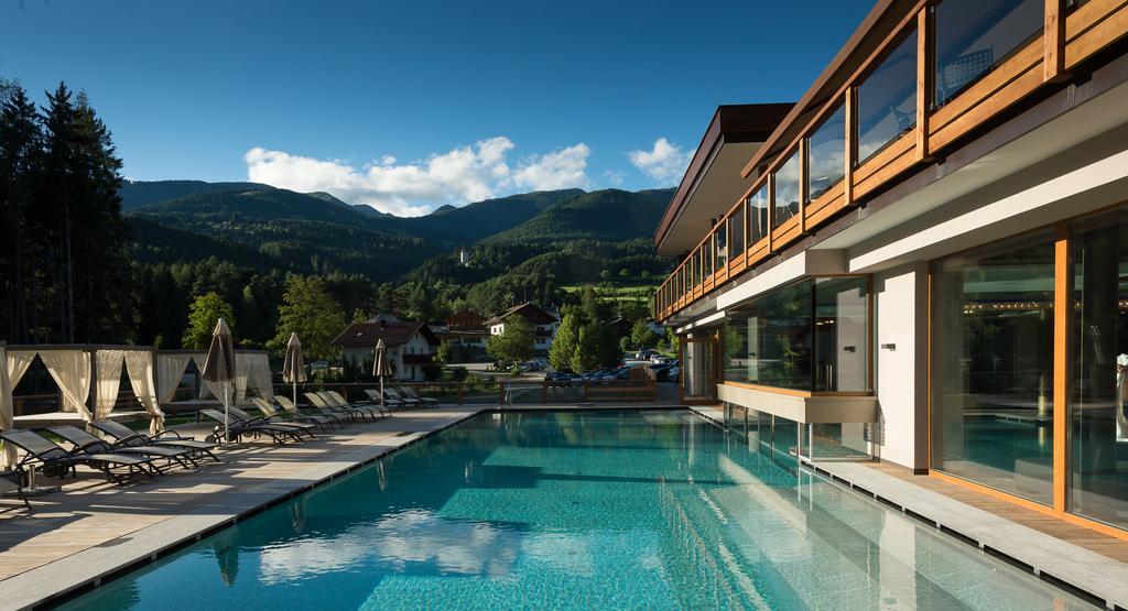 Hotel Weiher Green Lake Falzes Exterior photo