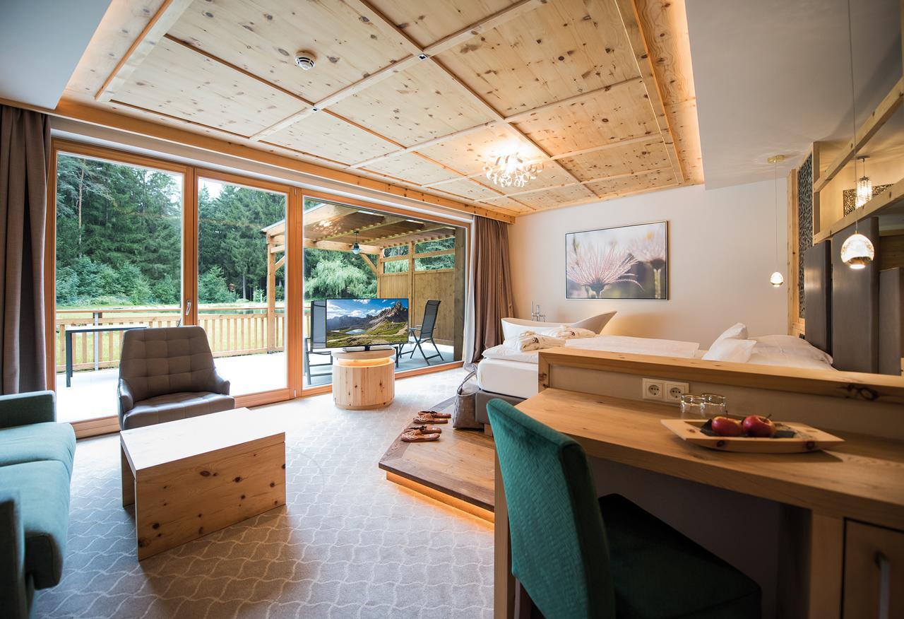 Hotel Weiher Green Lake Falzes Exterior photo